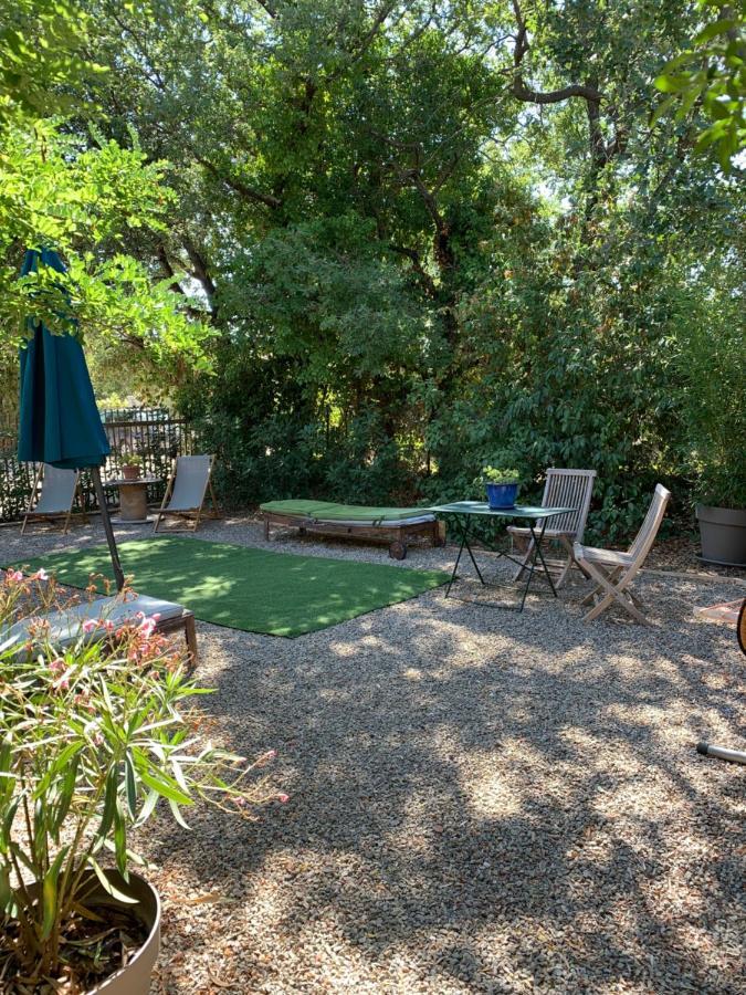 Le Clos Du Bonheur Льо Праде Екстериор снимка